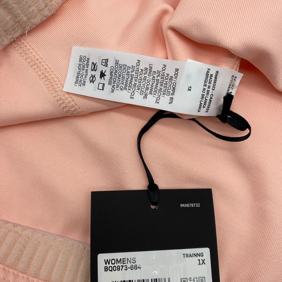 Nike Women's Plus Swoosh Plus Size Sports Bra Size 1X - Picture 7 of 7